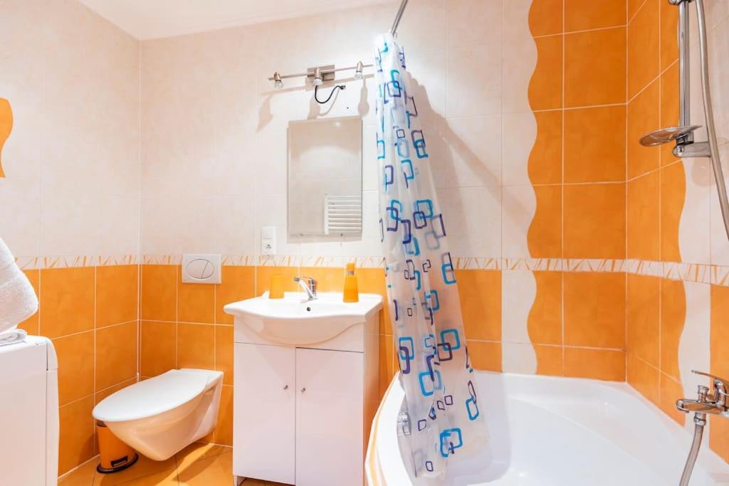 Apartment On Masaryka 39 Κάρλοβι Βάρι Εξωτερικό φωτογραφία
